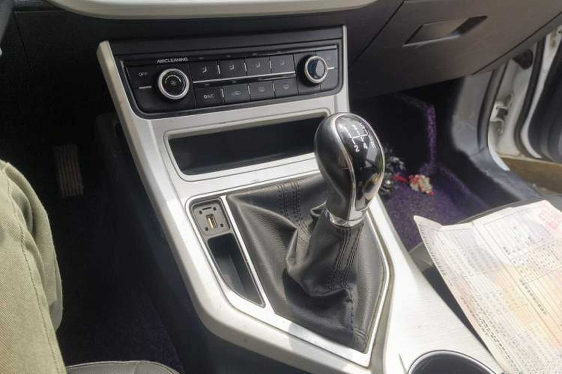 Used Geely Auto Vision 2018 1.5L Manual Happiness Edition Gear Lever