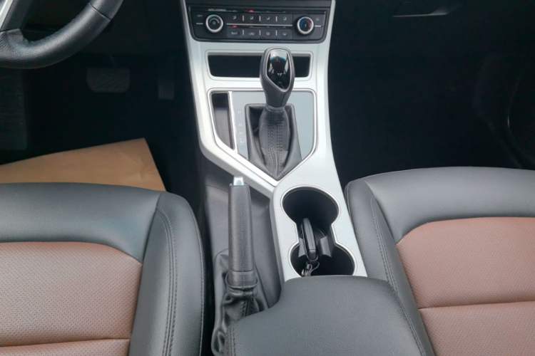 Used Geely Auto Vision 2018 1.5L Automatic Happiness Edition Gear Lever