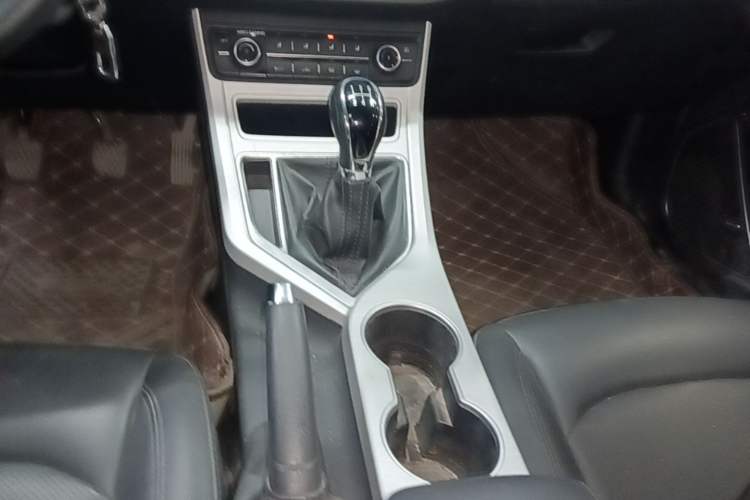 Used Geely Auto Vision 2018 1.5L Manual Happiness Edition Gear Lever