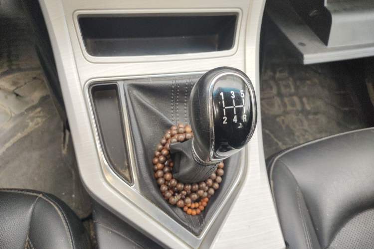 Used Geely Auto Vision 2018 1.5L Manual Happiness Edition Gear Lever