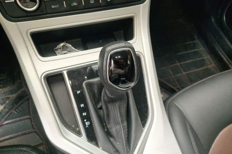 Used Geely Auto Vision 2018 1.5L Automatic Prestige Model Gear Lever