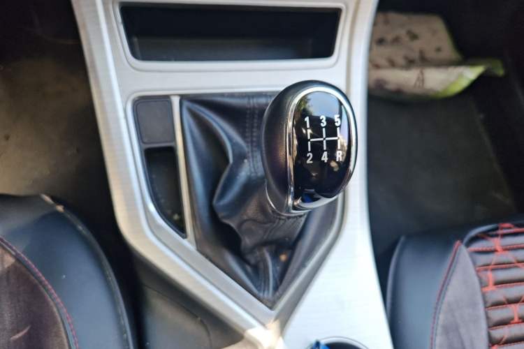 Used Geely Auto Vision 2018 1.5L Manual Happiness Edition Gear Lever