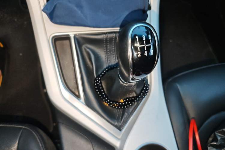 Used Geely Auto Vision 2018 1.5L Manual Happiness Edition Gear Lever