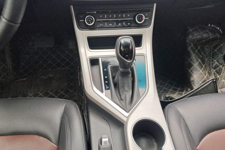 Used Geely Auto Vision 2018 1.5L Automatic Happiness Edition Gear Lever