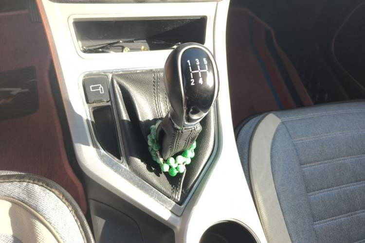 Used Geely Auto Vision 2018 1.5L Manual Happiness Edition Gear Lever