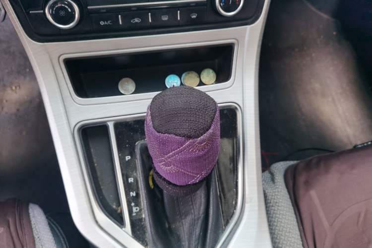Used Geely Auto Vision 2018 1.5L Automatic Happiness Edition Gear Lever