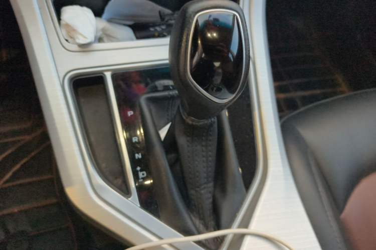 Used Geely Auto Vision 2018 1.5L Automatic Happiness Edition Gear Lever