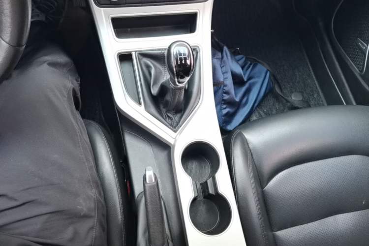 Used Geely Auto Vision 2018 1.5L Manual Happiness Edition Gear Lever