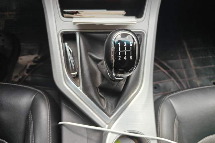 Used Geely Auto Vision 2018 1.5L Manual Happiness Edition Gear Lever