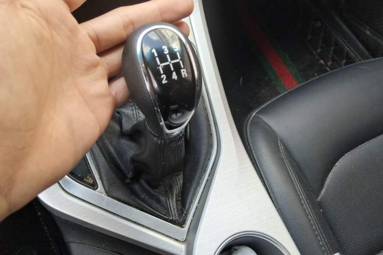 Used Geely Auto Vision 2018 1.5L Manual Happiness Edition Gear Lever