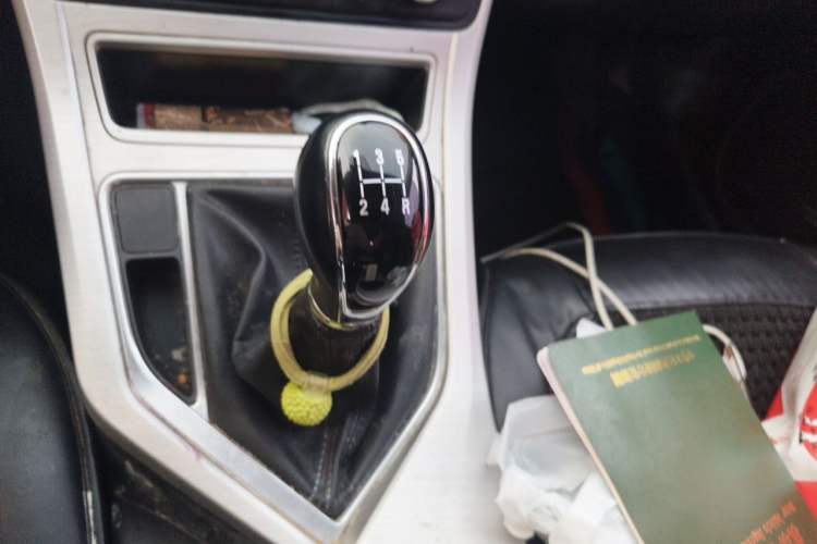 Used Geely Auto Vision 2018 1.5L Manual Happiness Edition Gear Lever