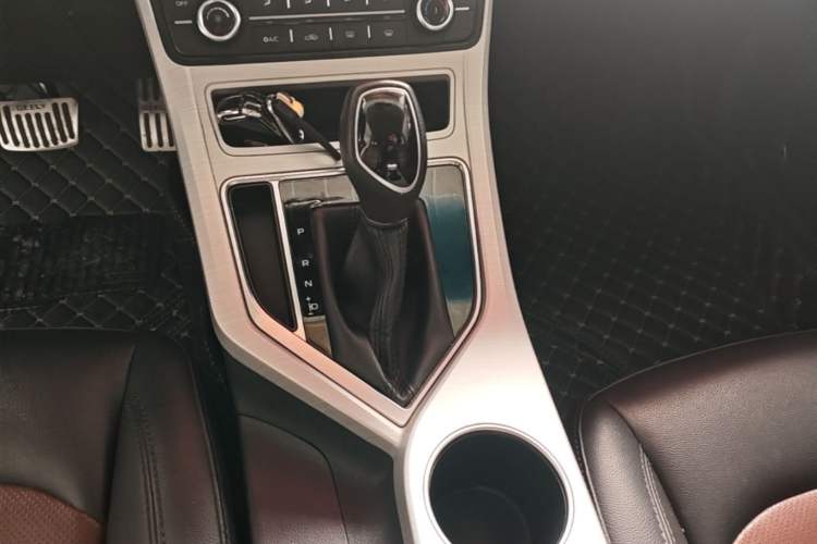 Used Geely Auto Vision 2018 1.5L Automatic Happiness Edition Gear Lever