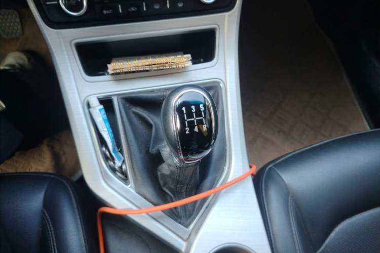 Used Geely Auto Vision 2018 1.5L Manual Happiness Edition Gear Lever