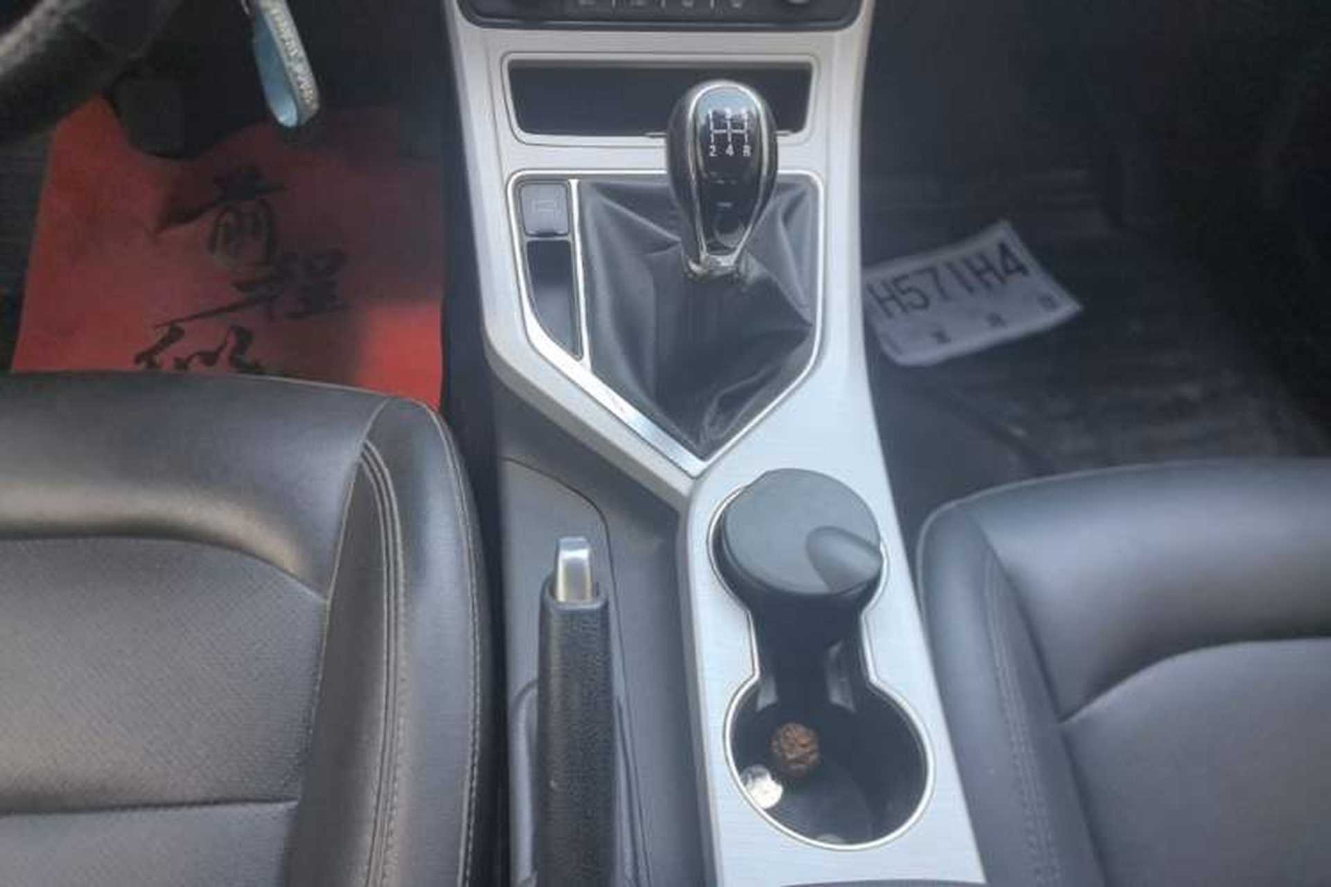 Used Geely Auto Vision 2018 1.5L Manual Happiness Edition Gear Lever