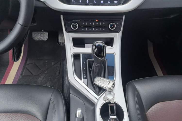 Used Geely Auto Vision 2018 1.5L Automatic Prestige Model Gear Lever