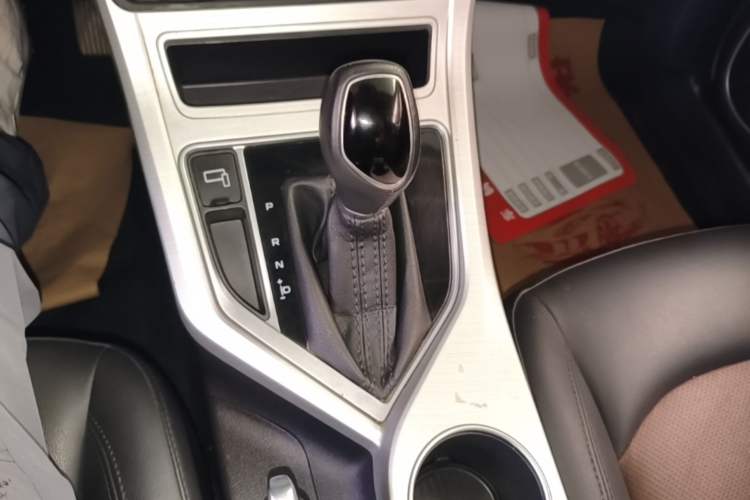 Used Geely Auto Vision 2018 1.5L Automatic Prestige Model Gear Lever