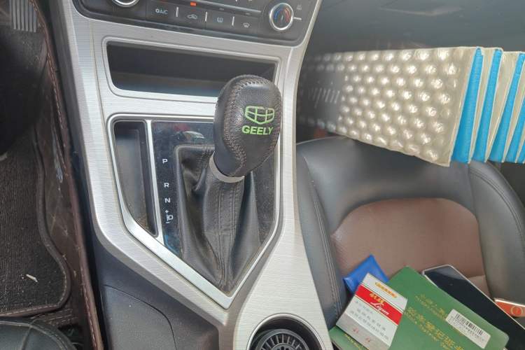 Used Geely Auto Vision 2018 1.5L Automatic Prestige Model Gear Lever