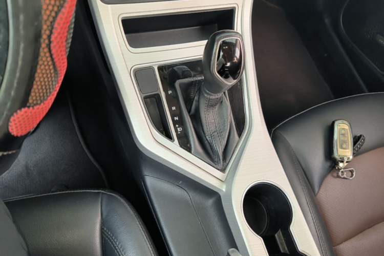 Used Geely Auto Vision 2018 1.5L Automatic Happiness Edition Gear Lever