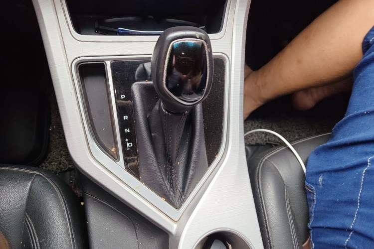 Used Geely Auto Vision 2018 1.5L Automatic Prestige Model Gear Lever