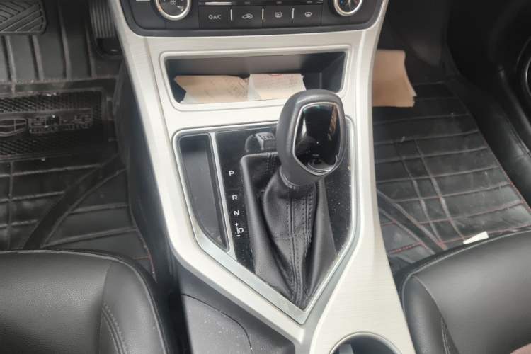 Used Geely Auto Vision 2018 1.5L Automatic Prestige Model Gear Lever