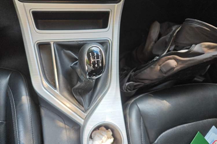 Used Geely Auto Vision 2018 1.5L Manual Happiness Edition Gear Lever