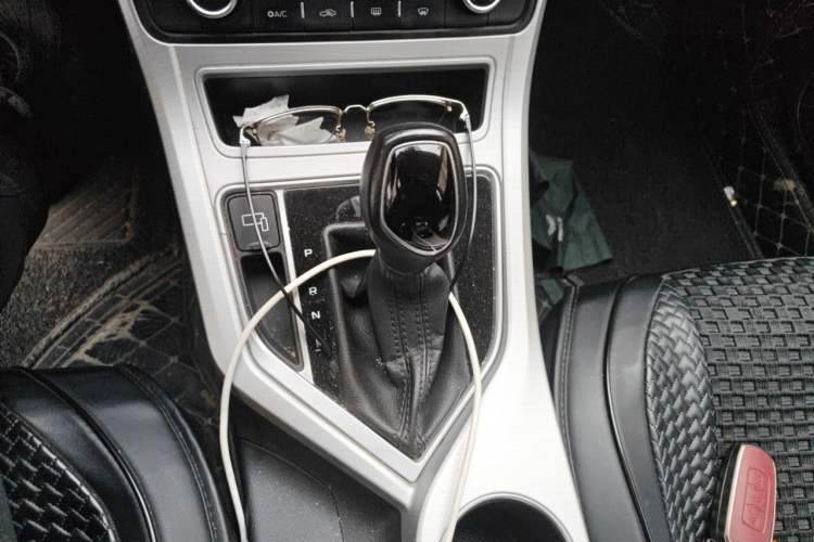 Used Geely Auto Vision 2018 1.5L Automatic Happiness Edition Gear Lever