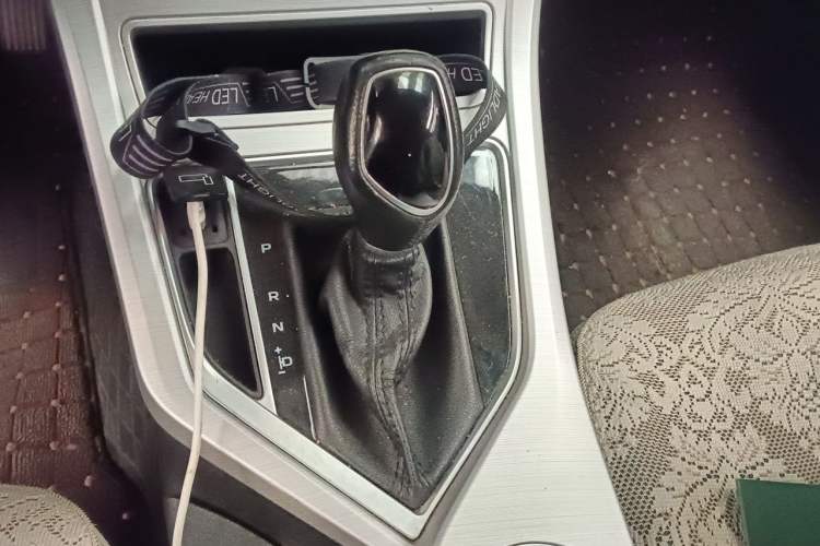 Used Geely Auto Vision 2018 1.5L Automatic Happiness Edition Gear Lever