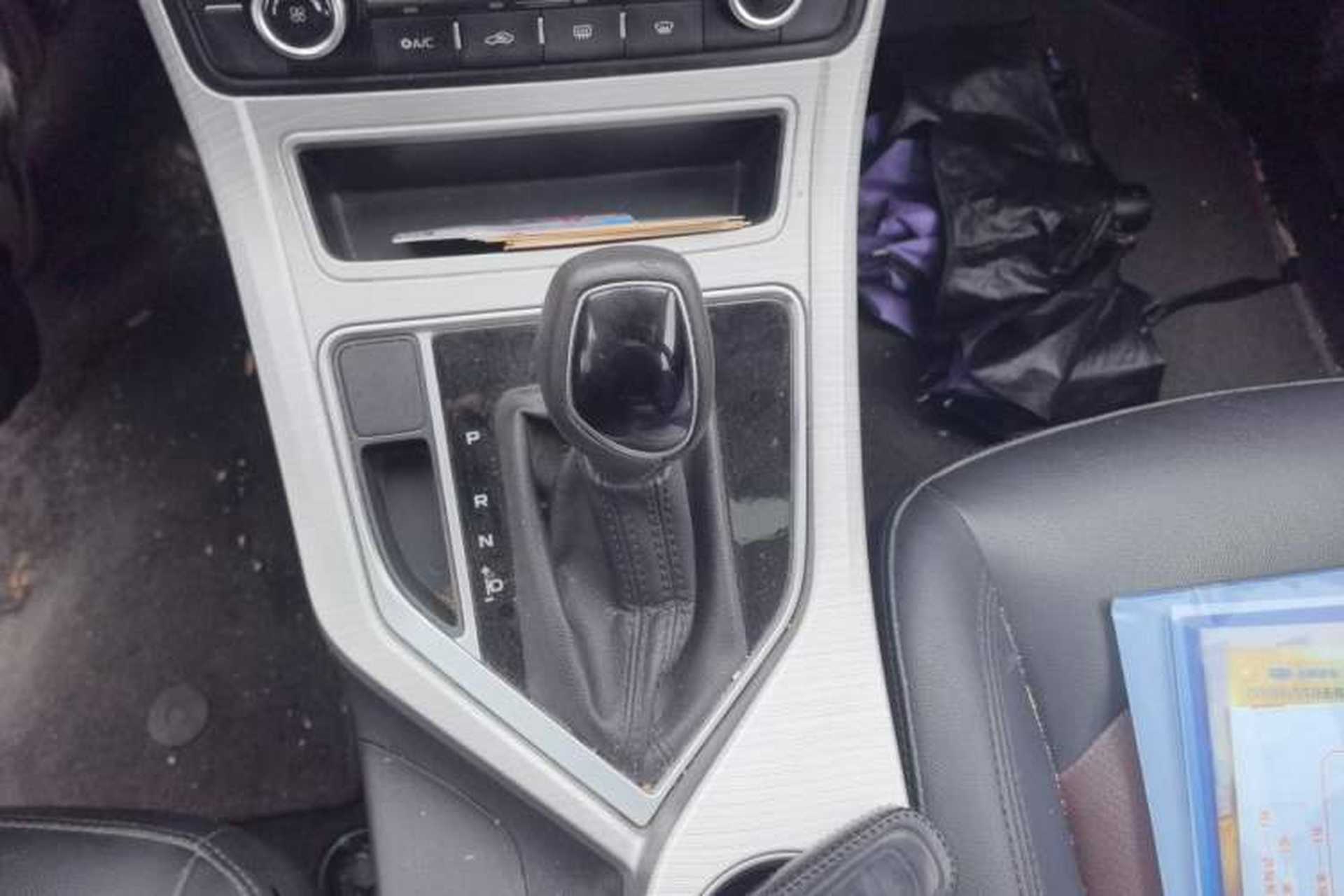 Used Geely Auto Vision 2018 1.5L Automatic Happiness Edition Gear Lever