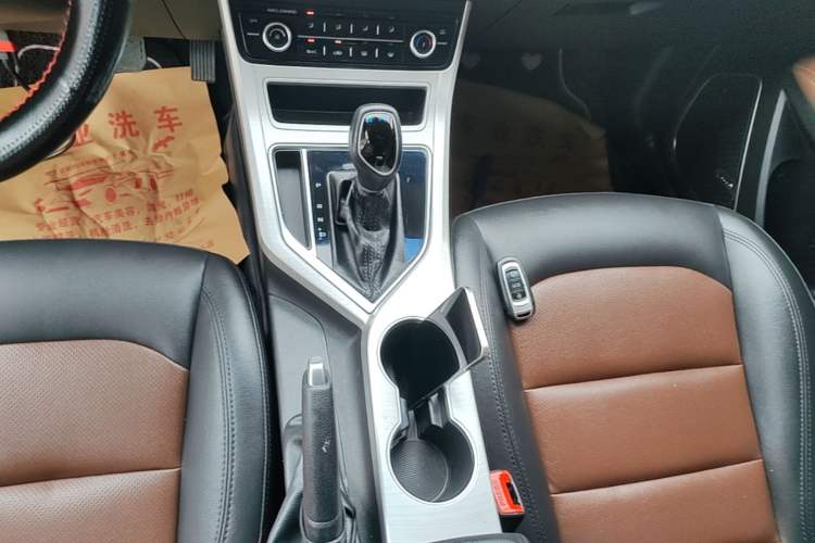 Used Geely Auto Vision 2018 1.5L Automatic Happiness Edition Gear Lever
