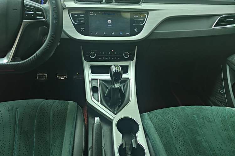 Used Geely Auto Vision 2018 1.5L Manual Happiness Edition Gear Lever