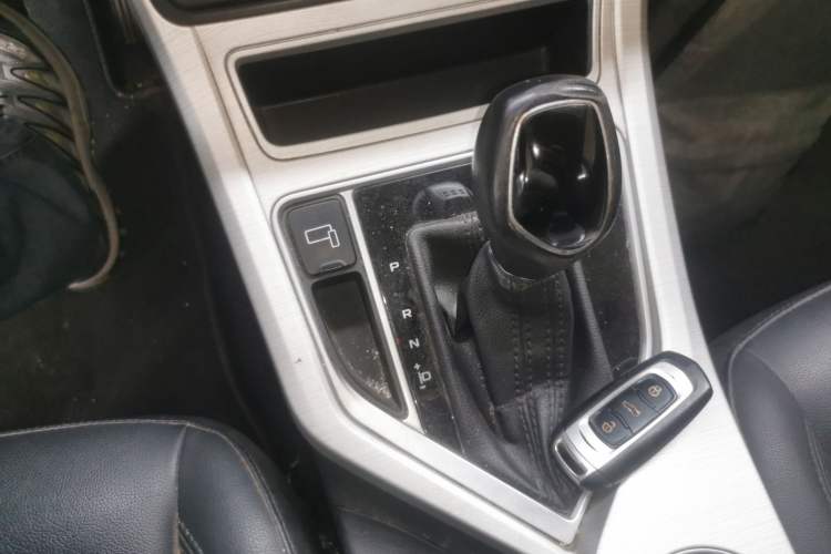 Used Geely Auto Vision 2018 1.5L Automatic Happiness Edition Gear Lever