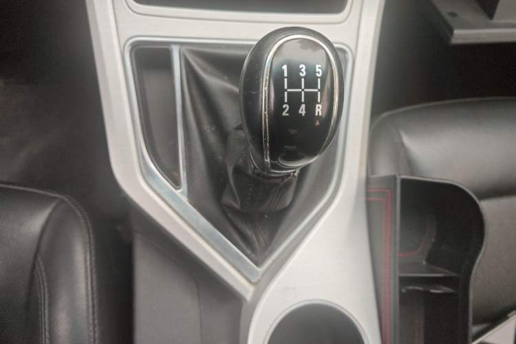 Used Geely Auto Vision 2018 1.5L Manual Happiness Edition Gear Lever