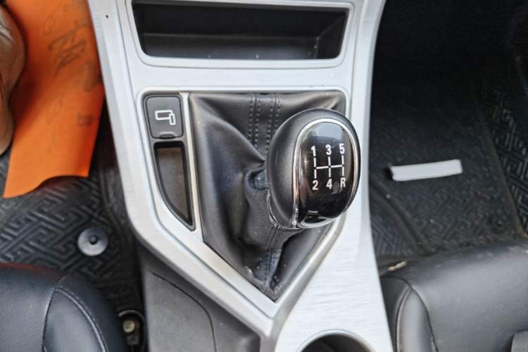 Used Geely Auto Vision 2018 1.5L Manual Happiness Edition Gear Lever