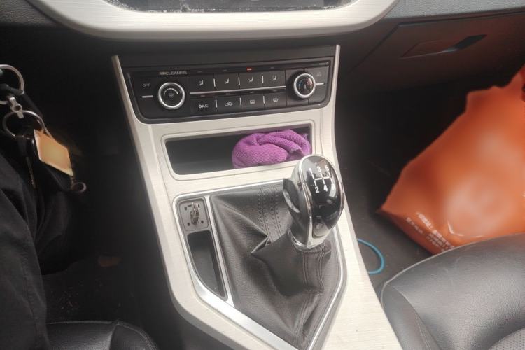 Used Geely Auto Vision 2018 1.5L Manual Happiness Edition Gear Lever