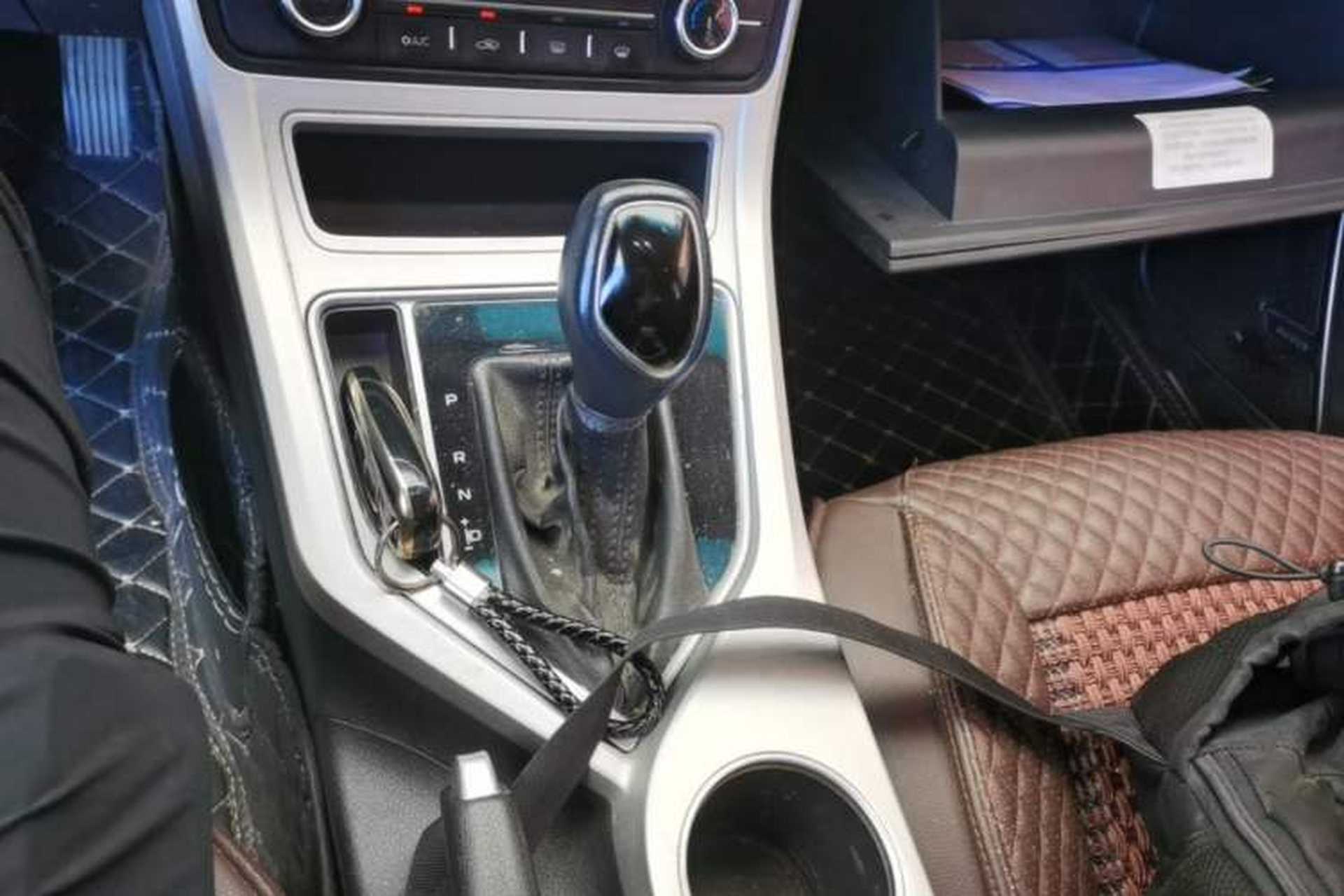 Used Geely Auto Vision 2018 1.5L Automatic Happiness Edition Gear Lever