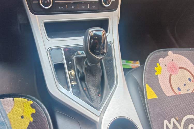 Used Geely Auto Vision 2018 1.5L Automatic Happiness Edition Gear Lever