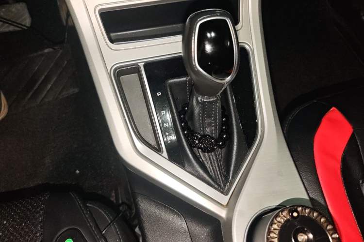 Used Geely Auto Vision 2018 1.5L Automatic Prestige Model Gear Lever