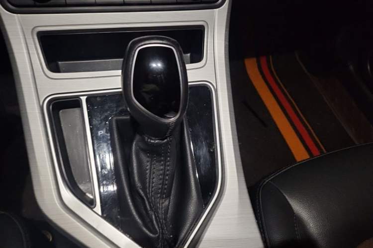Used Geely Auto Vision 2018 1.5L Automatic Prestige Model Gear Lever