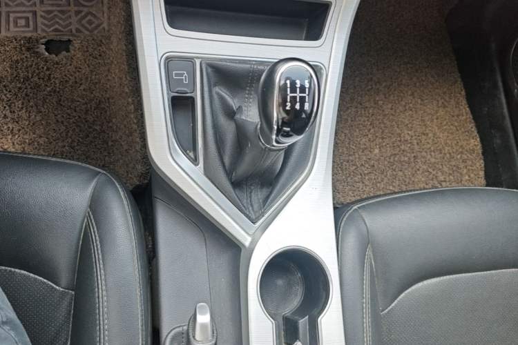 Used Geely Auto Vision 2018 1.5L Manual Happiness Edition Gear Lever