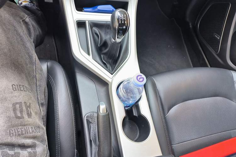 Used Geely Auto Vision 2018 1.5L Manual Happiness Edition Gear Lever