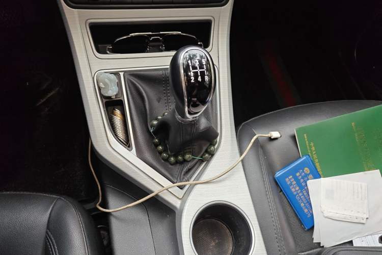 Used Geely Auto Vision 2018 1.5L Manual Happiness Edition Gear Lever