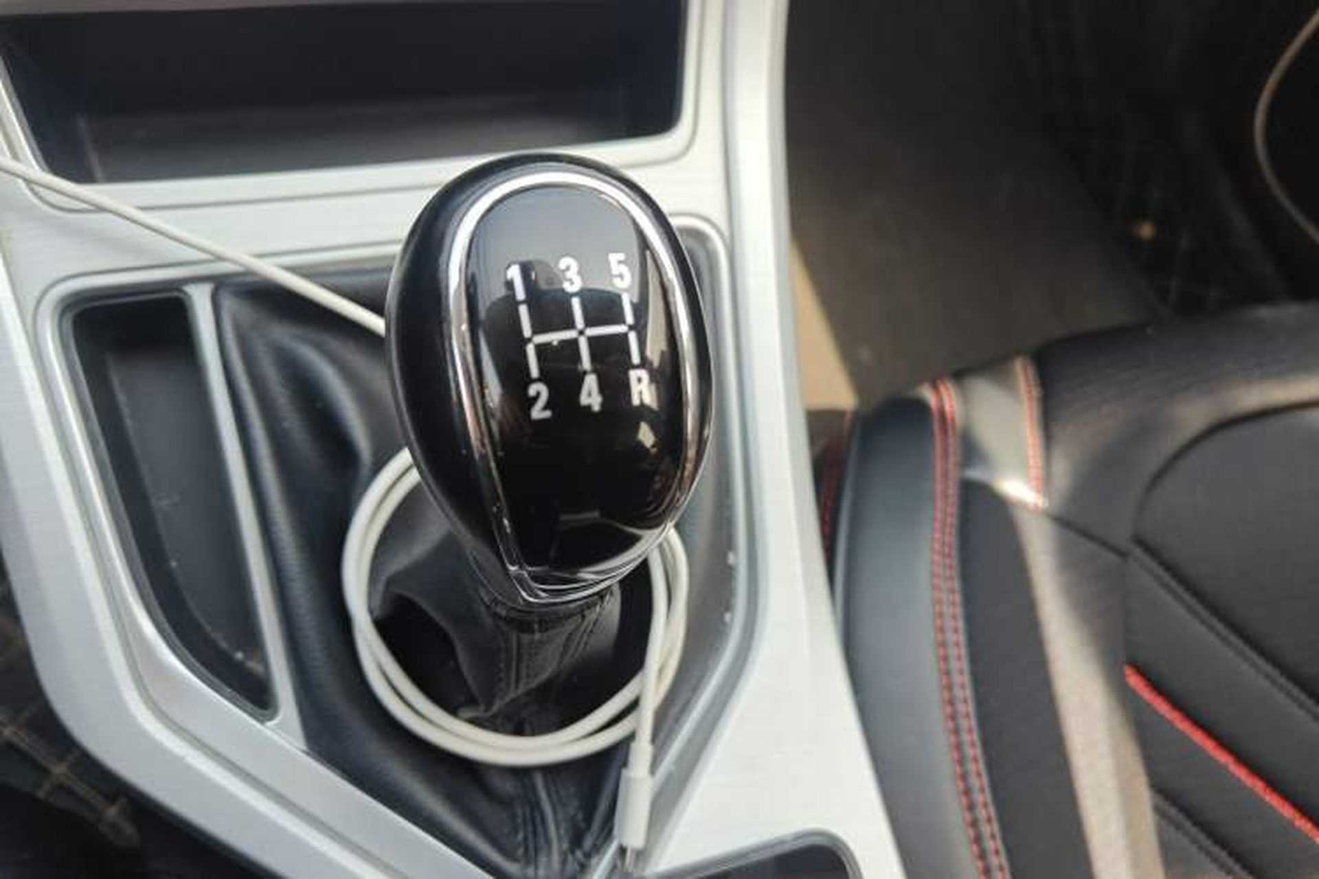Used Geely Auto Vision 2018 1.5L Manual Happiness Edition Gear Lever