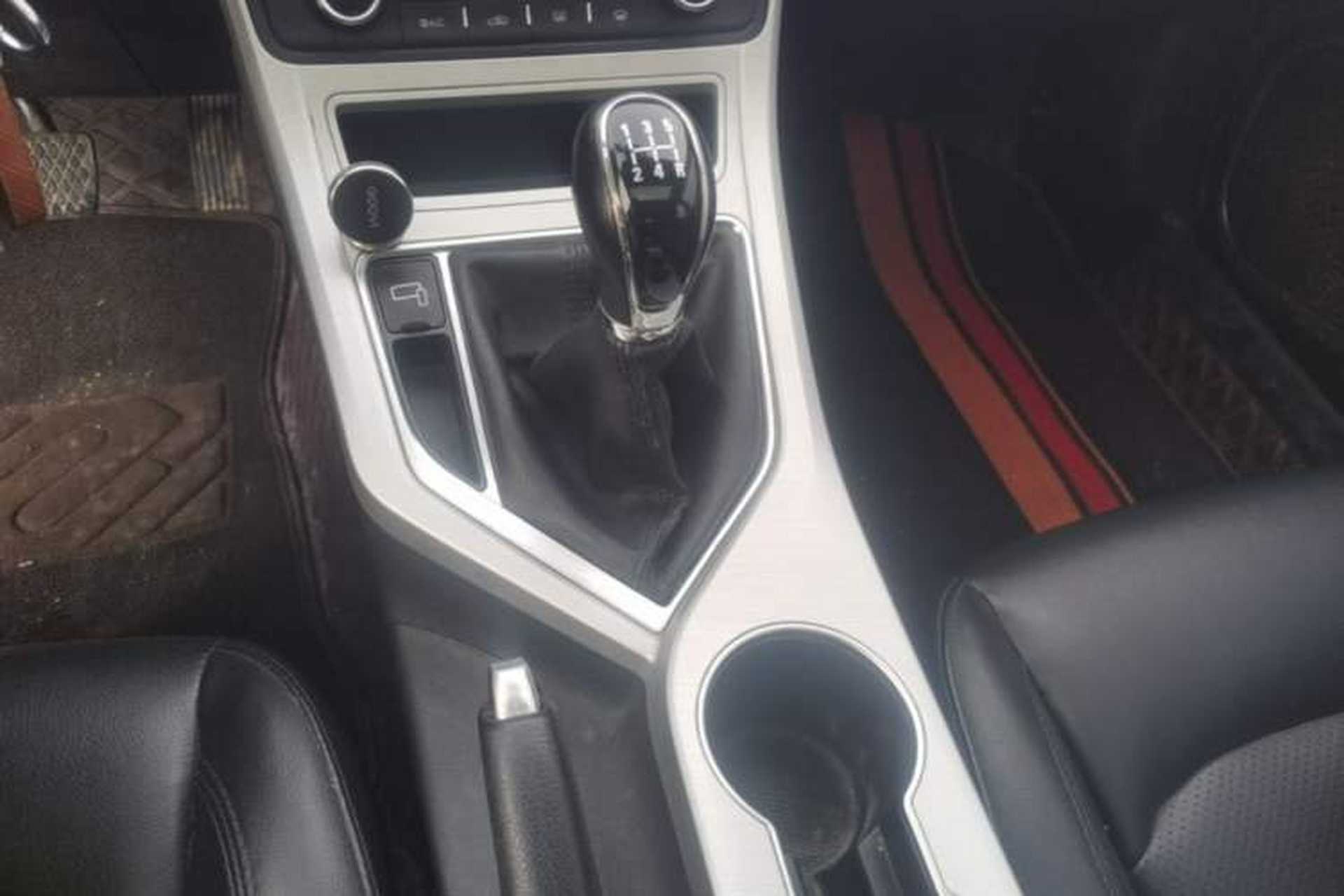 Used Geely Auto Vision 2018 1.5L Manual Happiness Edition Gear Lever