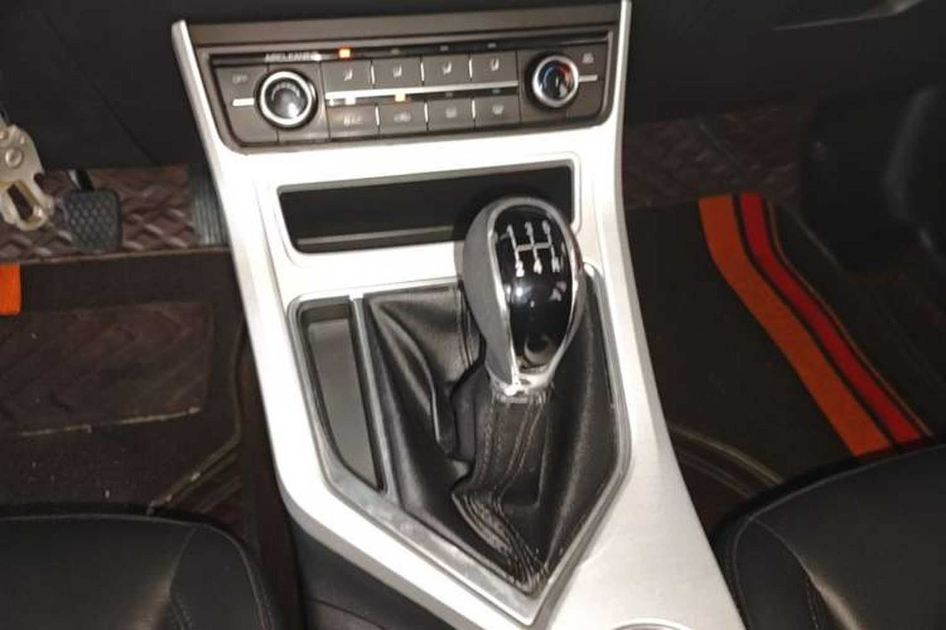 Used Geely Auto Vision 2018 1.5L Manual Happiness Edition Gear Lever