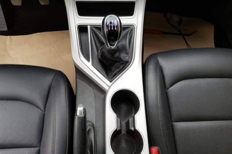 Used Geely Auto Vision 2018 1.5L Manual Happiness Edition Gear Lever