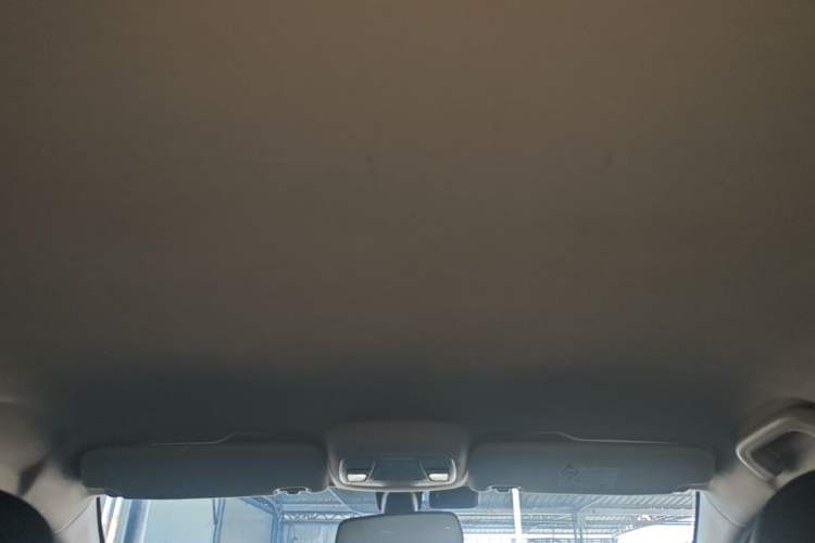 Used Geely Auto Vision 2018 1.5L Manual Happiness Edition Headliner