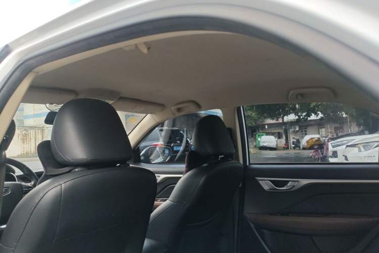 Used Geely Auto Vision 2018 1.5L Automatic Happiness Edition Headliner