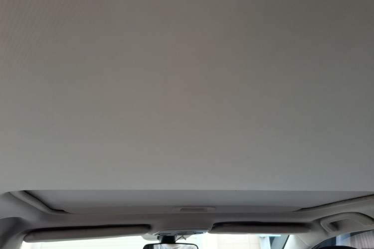 Used Geely Auto Vision 2018 1.5L Manual Happiness Edition Headliner
