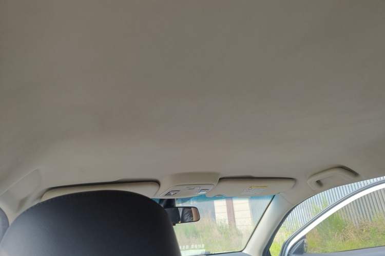 Used Geely Auto Vision 2018 1.5L Automatic Happiness Edition Headliner