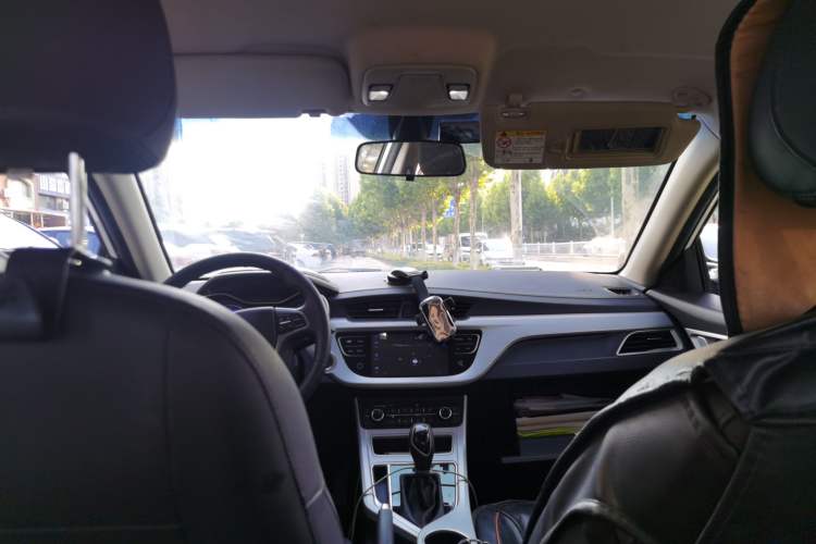 Used Geely Auto Vision 2018 1.5L Automatic Happiness Edition Headliner